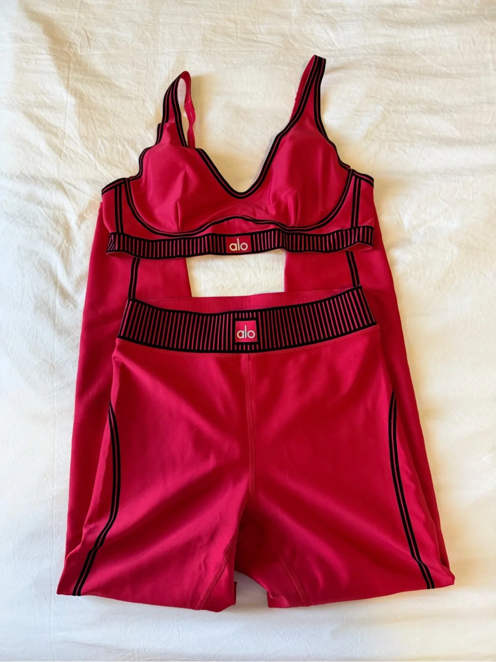 Alo Airlift Red Set